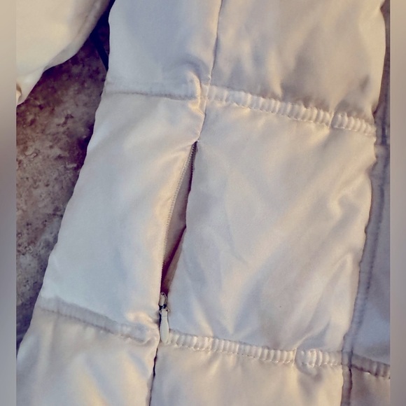 Steve Madden Small Winter White Puffer Jacket - Picture 8 of 17